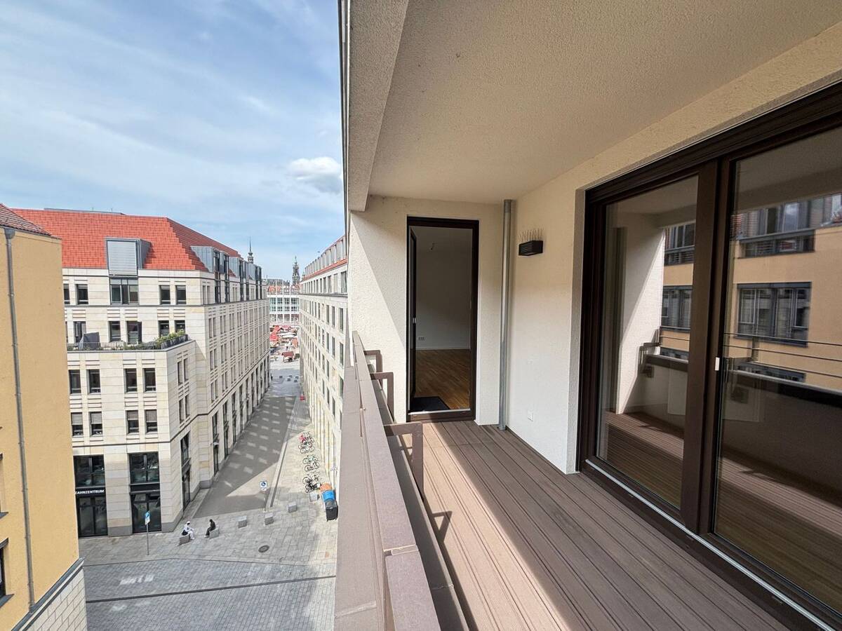 Hochwertige 3-Zi.-Whg. mit ca. 90 m² am Altmarkt * EBK + Balkon + zwei Bäder * – 1067 Dresden – Bild 1 von 9