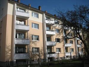 Schöne Wohnung mit Süd-West-Balkon mit EBK und perfektem Schnitt
