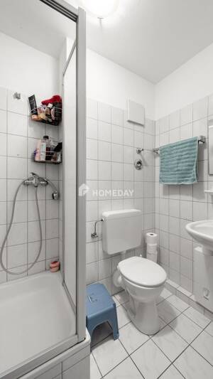 Helle 2-Zimmer-Wohnung mit Einbauküche & Aufzug in zentraler Lage von Leverkusen-Wiesdorf – 51373 Leverkusen – Vorschaubild 4