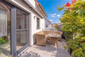 4-Zi-ETW, Balkon, EBK, FBH, Lift, 2 Stellplätze, ruhige, zentrale Lage, 90763 Fürth