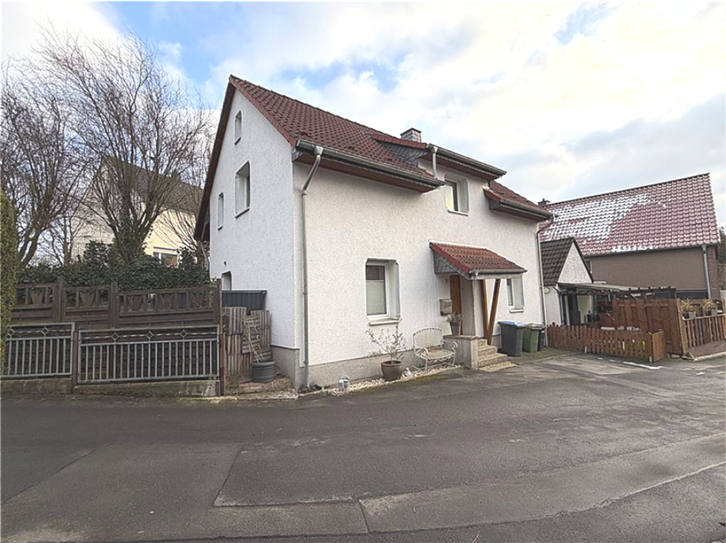 Charmantes Fachwerkhaus mit Anbau in ruhiger Lage von Soest-Ampen! – Soest – Bild 1 von 9