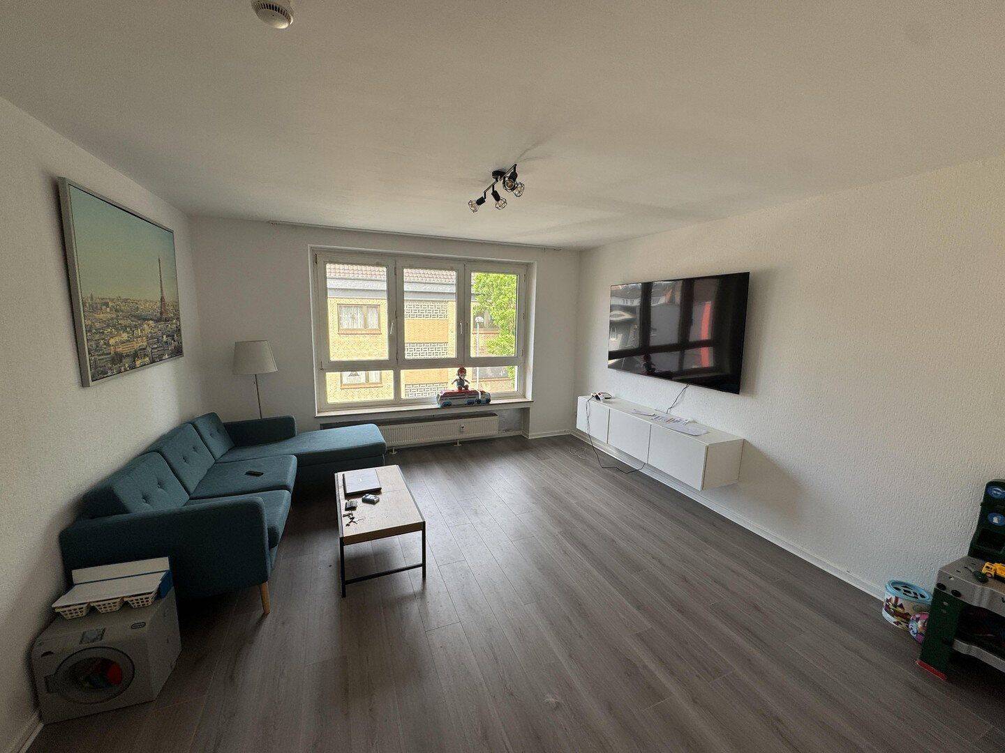Geräumige 3,5 Zimmer Wohnung direkt im Zentrum mit PKW Stellplatz