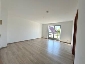 Wohnung mit Süd-Balkon in zentraler Lage im Straßenbahnbereich – 86154 Augsburg – Vorschaubild 2