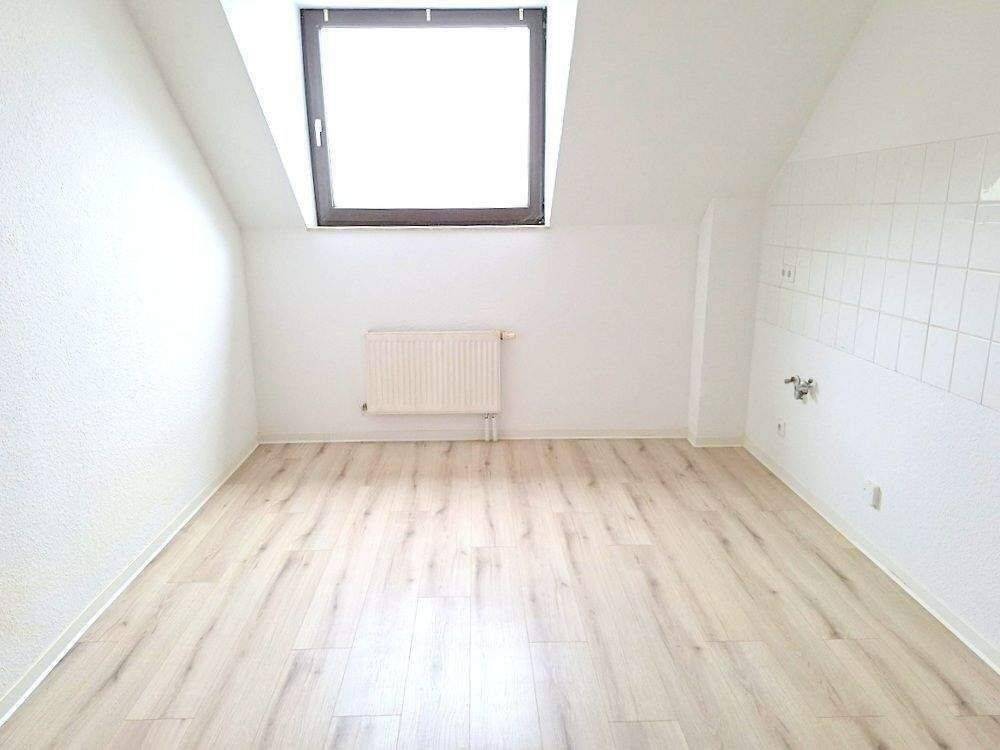 !! 3-Zimmer-Dachgeschosswohnung in ruhiger Lage !! – Chemnitz – Vorschaubild 4