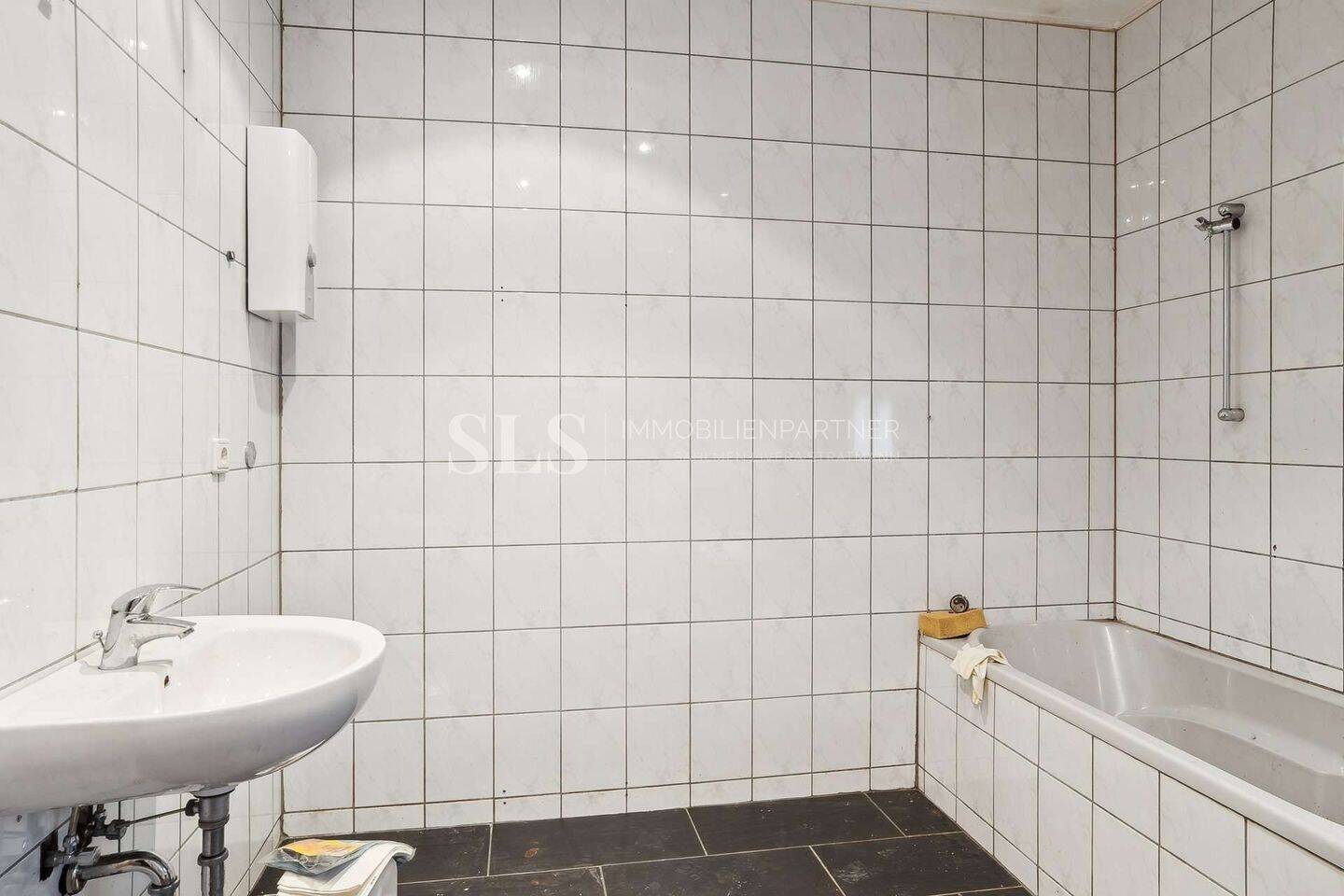 Dreifamilienhaus in Dortmund - laufende Mieteinnahmen und freie Erdgeschosswohnung mit Potenzial – Dortmund – Vorschaubild 3
