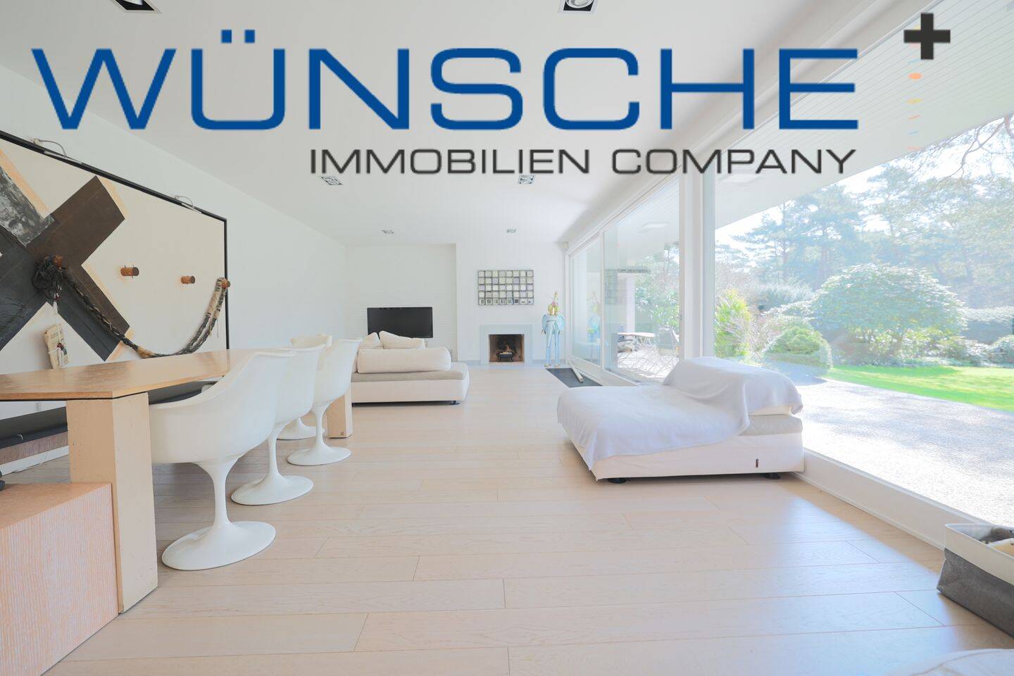 Zeitlose Klarheit trifft moderne Raffinesse - Architektur im Sinne des Bauhauses in TOP Wohnlage – Hamburg – Bild 1 von 9