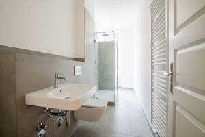 NEUER PREIS: Besichtigen, verlieben, einziehen - sanierte 2-Zimmer-Gründerzeit-Wohnung mit Balkon – 12163 Berlin – Vorschaubild 6