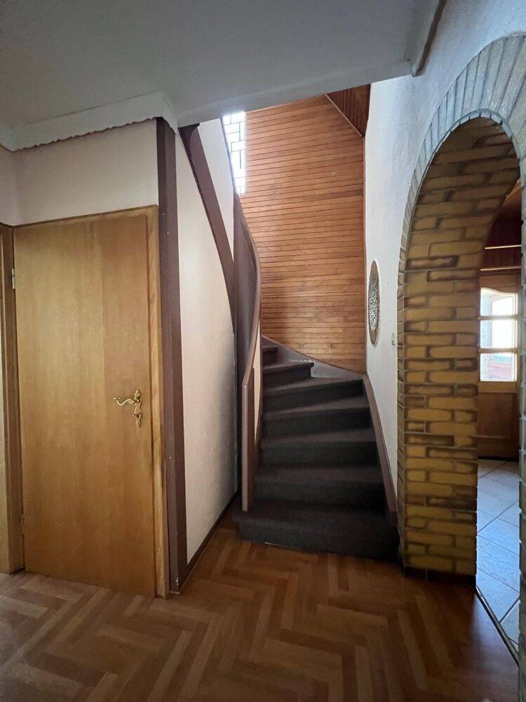 Charmantes Einfamilienhaus mit Garage und großzügigem Garten ... !!! – Hannover – Vorschaubild 7