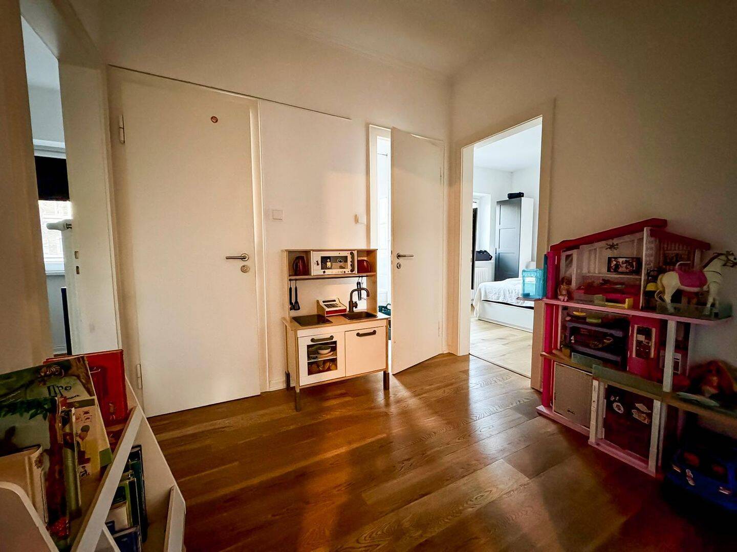 Attraktive Kapitalanlage in begehrter Wohnlage Hamburgs - Modernisierte 4 – Zimmer Wohnung in Bahrenfeld – Hamburg – Vorschaubild 8