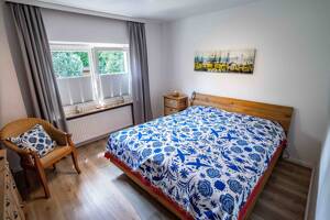 Großzügiges Einfamilienhaus mit beheizbarem Außenpool – 22159 Hamburg – Vorschaubild 9