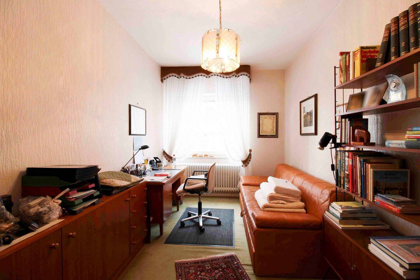 Gepflegtes Einfamilienhaus mit Garten und Garage in Berlin – Berlin – Vorschaubild 8