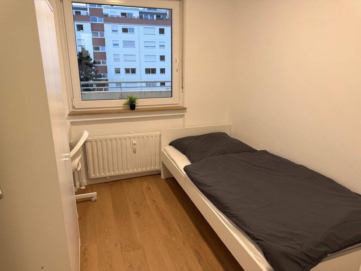 Ab sofort! Möbliertes WG-Zimmer in 4er WG – München – Vorschaubild 7