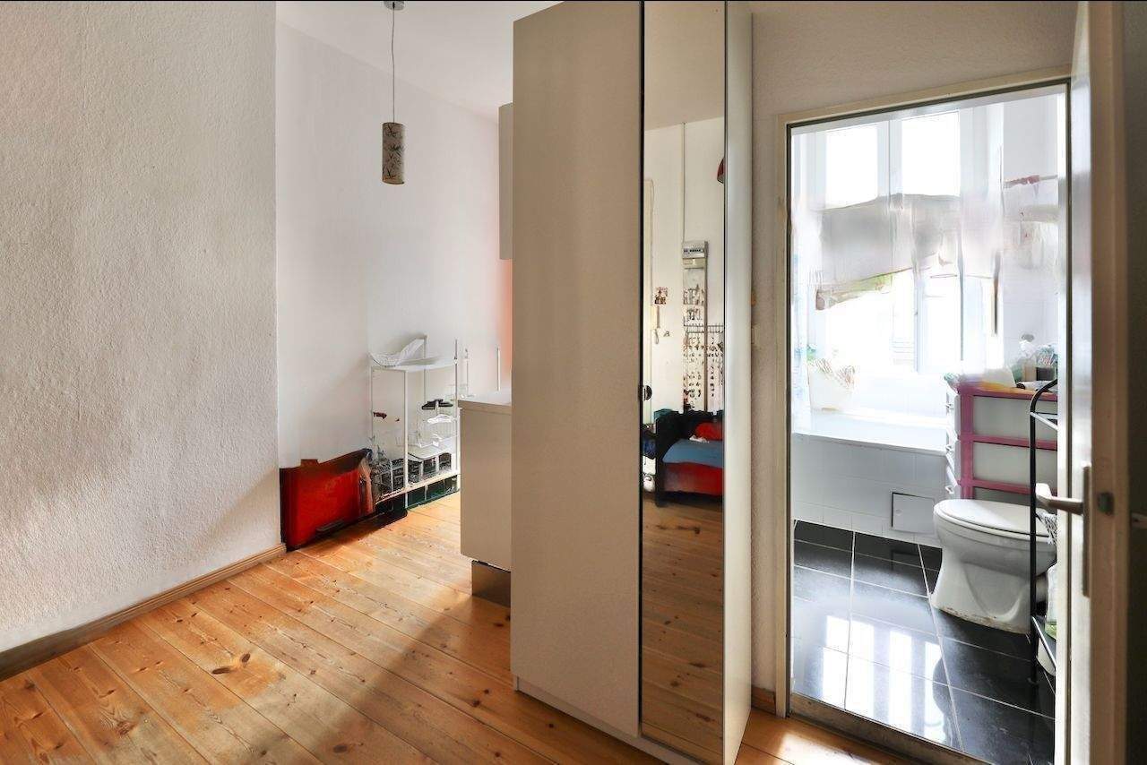 CA. 3,35m HOHE DECKEN, BALKON & HOLZDIELEN - NAHE PANKE - EINZIEHEN ODER NEU GESTALTEN? – Berlin – Vorschaubild 3