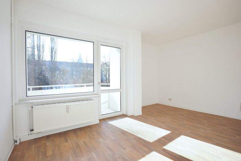 Balkon / Blick ins Grüne – Chemnitz – Vorschaubild 9