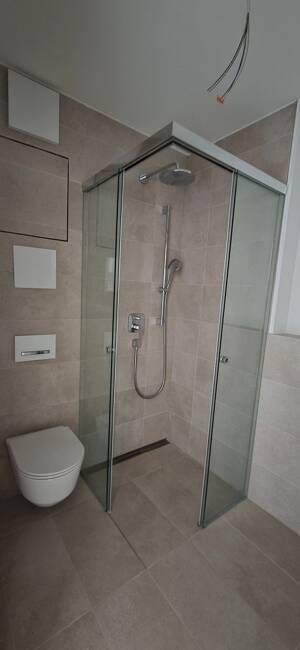 Lichtdurchflutete 3-Zimmer-Wohnung mit direktem Parkblick & EBK im Florapark Mannheim – 68309 Mannheim – Vorschaubild 4
