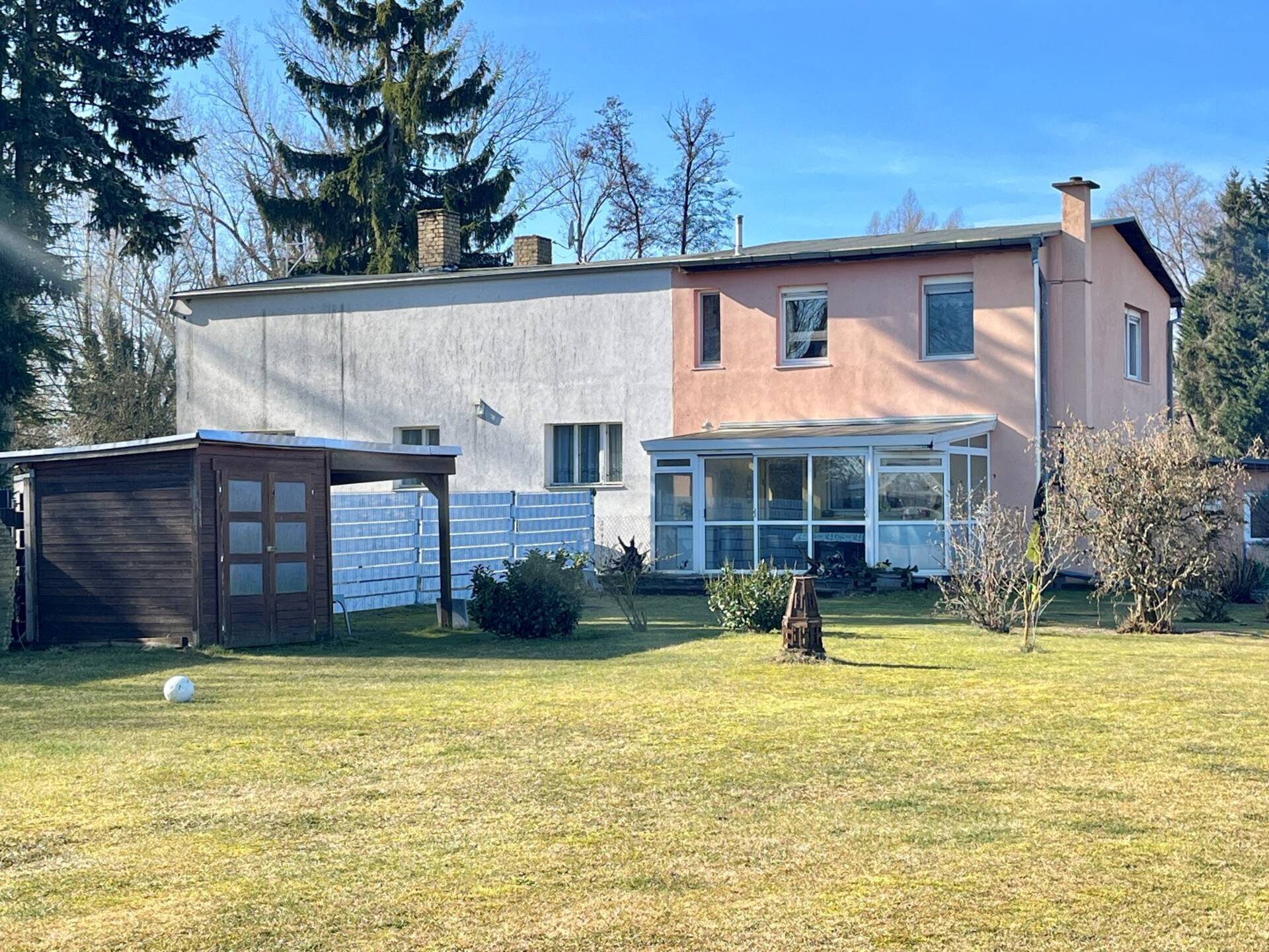 Einfamilienhaus in 14776 Brandenburg an der Havel mit 250 m² kaufen