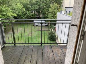 schöne Wohnung am Rande der Innenstadt: 3-Zimmer Wohnung im 1. OG, mit Stellplatz – 9113 Chemnitz – Vorschaubild 3