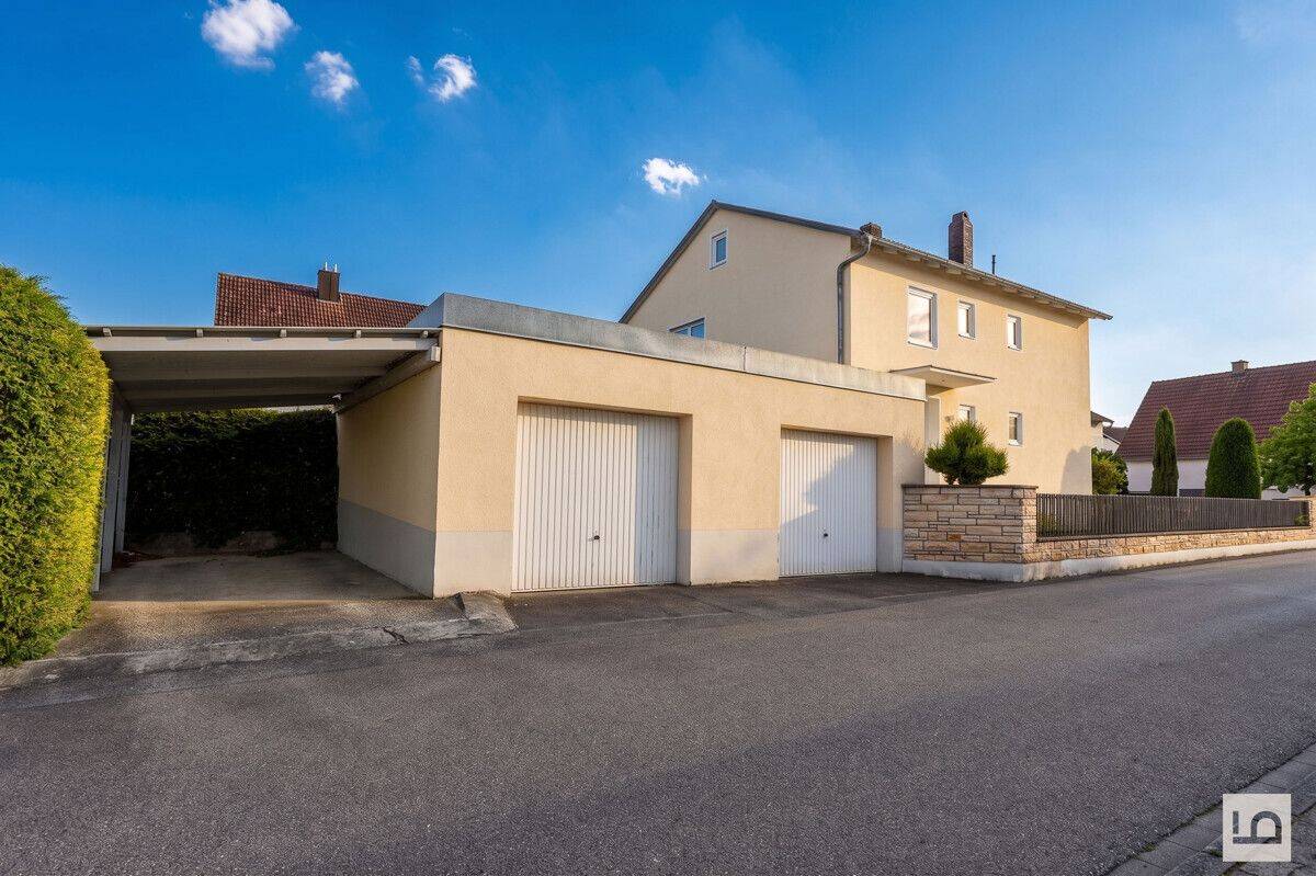 60-iger-Zwei-Fam.haus, großer Garten, 784 qm, Dop.garage +Carport, frei, ruhige Lage Gaimersheim – Gaimersheim – Vorschaubild 2