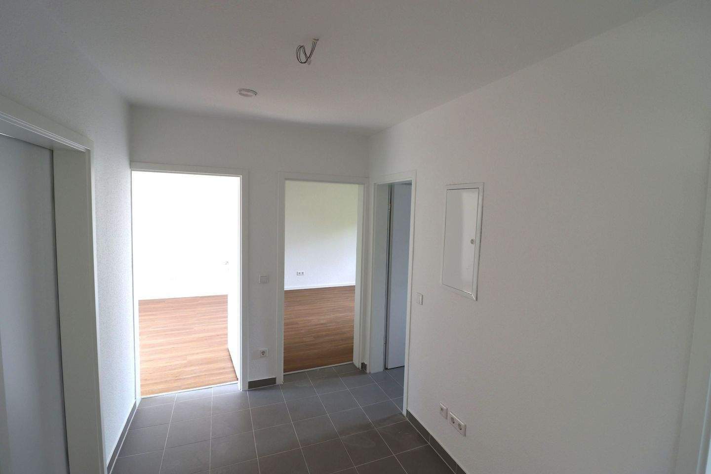 ab 01.06. *Erstbezug nach Modernisierung* 3,5-Raum Wohnung mit neuer Heizung und Winterdienst – Oberhausen – Vorschaubild 4