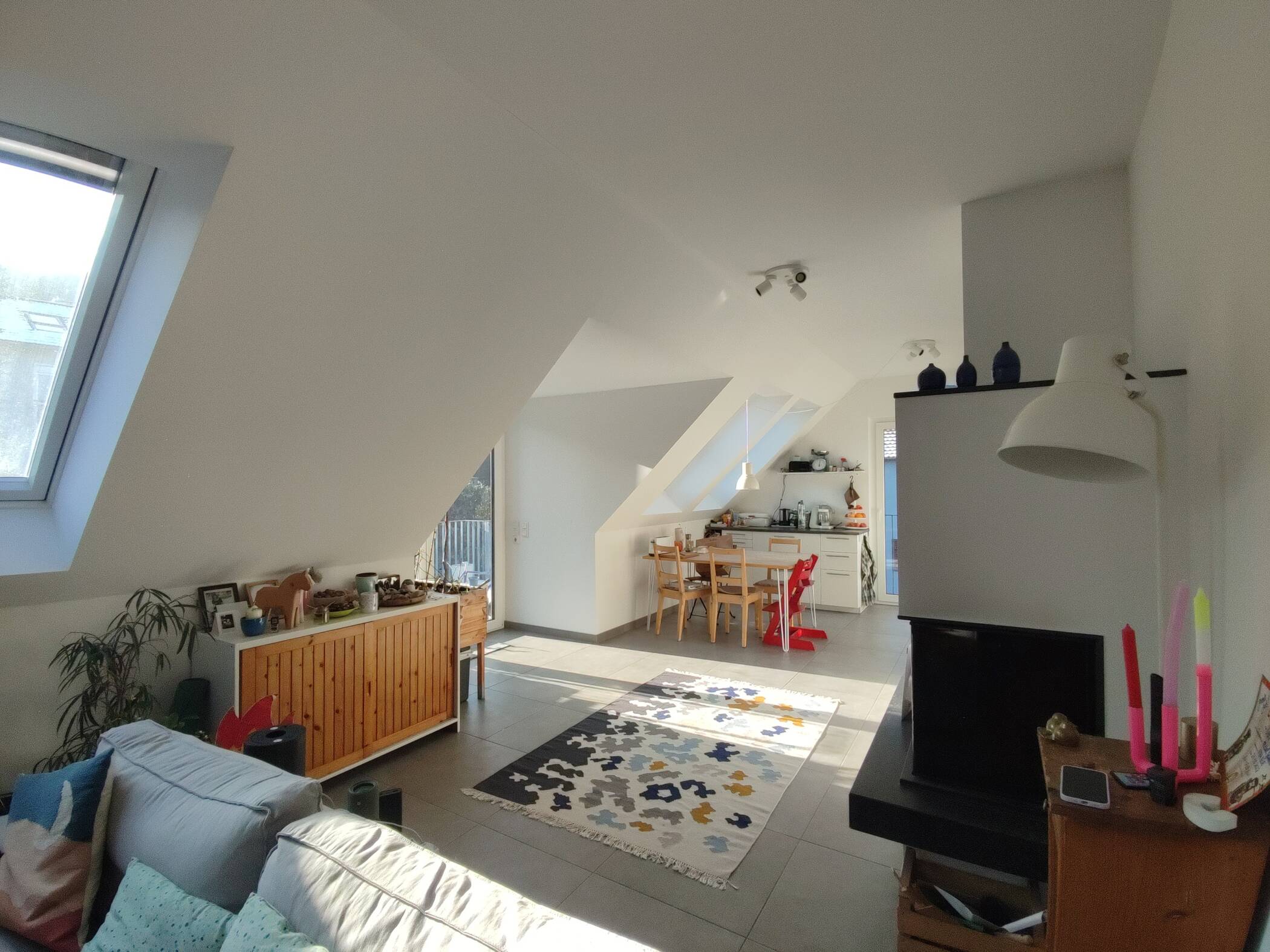 Helle 4-Zimmer-Wohnung mit 2 Balkonen – Würzburg – Vorschaubild 4