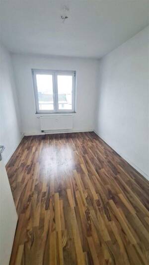***Schöne Wohnung in guter Wohnlage sucht neue Mieter*** – 45899 Gelsenkirchen – Vorschaubild 4