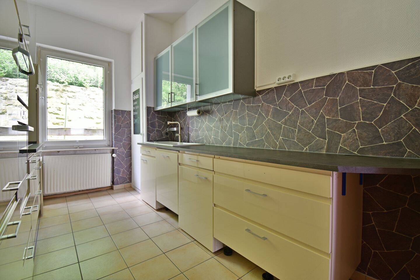Sehr großzügige 4-Zimmer-Wohnung in charmantem Altbau unterhalb des Weinbergs – Kassel – Vorschaubild 7
