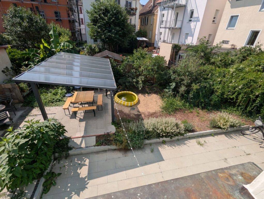 Möbliertes 16m² Zimmer zur Untermiete in Studenten WG