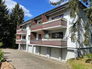 Mehrfamilienhaus in Top Lage - Jede Wohnung mit einem Balkon in Süd-Westausrichtung und mit einer Garage