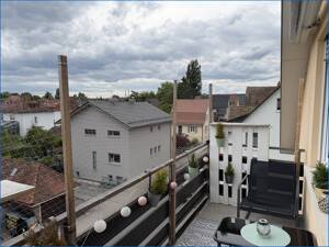 Charmante 3,5-Zimmer-Wohnung in zentraler Lage von Radolfzell - mit Balkon, bereits vermietet. – 78315 Radolfzell am Bodensee – Vorschaubild 2