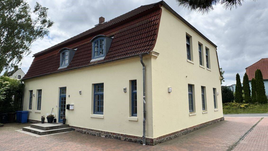 Wohn-/Geschäftshaus für kreative Ideen – Sagard – Vorschaubild 4