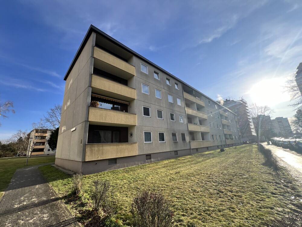 Solide Kapitalanlage in gefragter Lage - Vermietete 1-Zimmer-Wohnung im 3. Obergeschoss