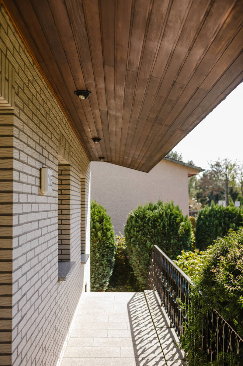 "Royal Oak" - Familienbungalow mit Traumgarten und Gästehaus an der Berliner Stadtgrenze zu kaufen! – Berlin – Vorschaubild 7