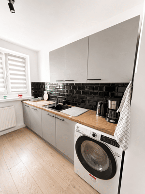 Möblierte und Sanierte 2 Zimmer Wohnung - sofort verfügbar – 1277 Dresden – Vorschaubild 4