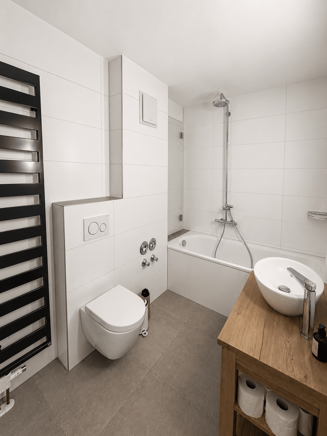 Exklusive 2-Zimmer-Wohnung mit zwei Balkonen – Nürnberg – Vorschaubild 3