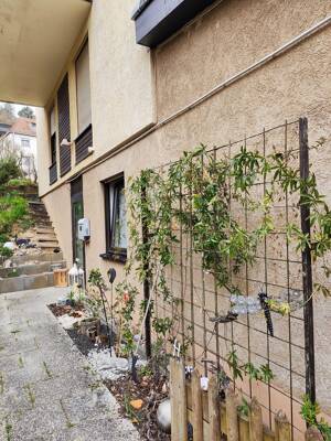 Traumhafte Doppelhaushälfte mit eigenem Garten in bezaubernder Lage