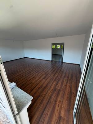 Frisch renovierte 4-Zimmer-Wohnung mit 2 Balkonen, Aufzug, Garage – 40822 Mettmann – Vorschaubild 9