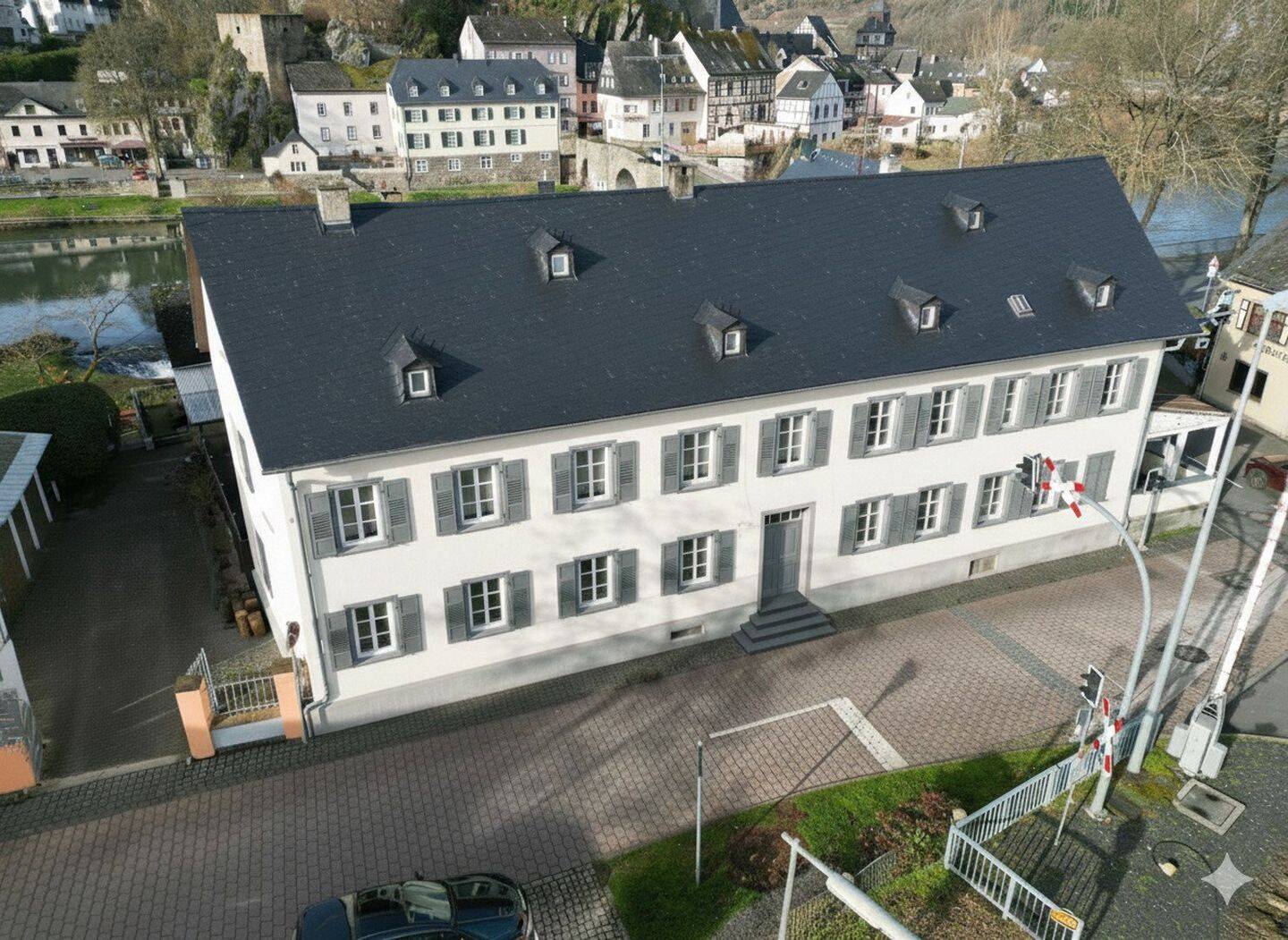 INVESTORENOBJEKT MIT ENTWICKLUNGSPOTENZIAL – Runkel – Vorschaubild 3