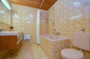 Möblierte Wohnung mit toller Terrasse in Stuttgart Untertürkheim – 70327 Stuttgart – Vorschaubild 4