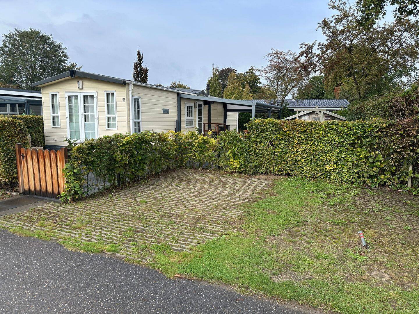 Familienchalet Photovoltaik de Veerstal Lathum Rhederlaag