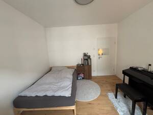 Modernes 16m^2 WG Zimmer in Mitte – 70184 Stuttgart – Vorschaubild 3