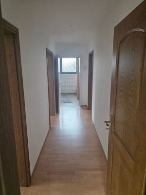 3,5-Zimmer Dachgeschoss Wohnung an der Burgruine - Essen Burgaltendorf – 45289 Essen – Vorschaubild 3
