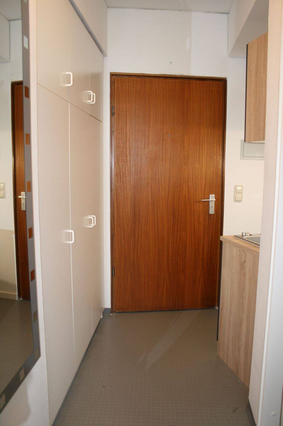 Traumhaft Wohnen im Hotelturm – Augsburg – Vorschaubild 9