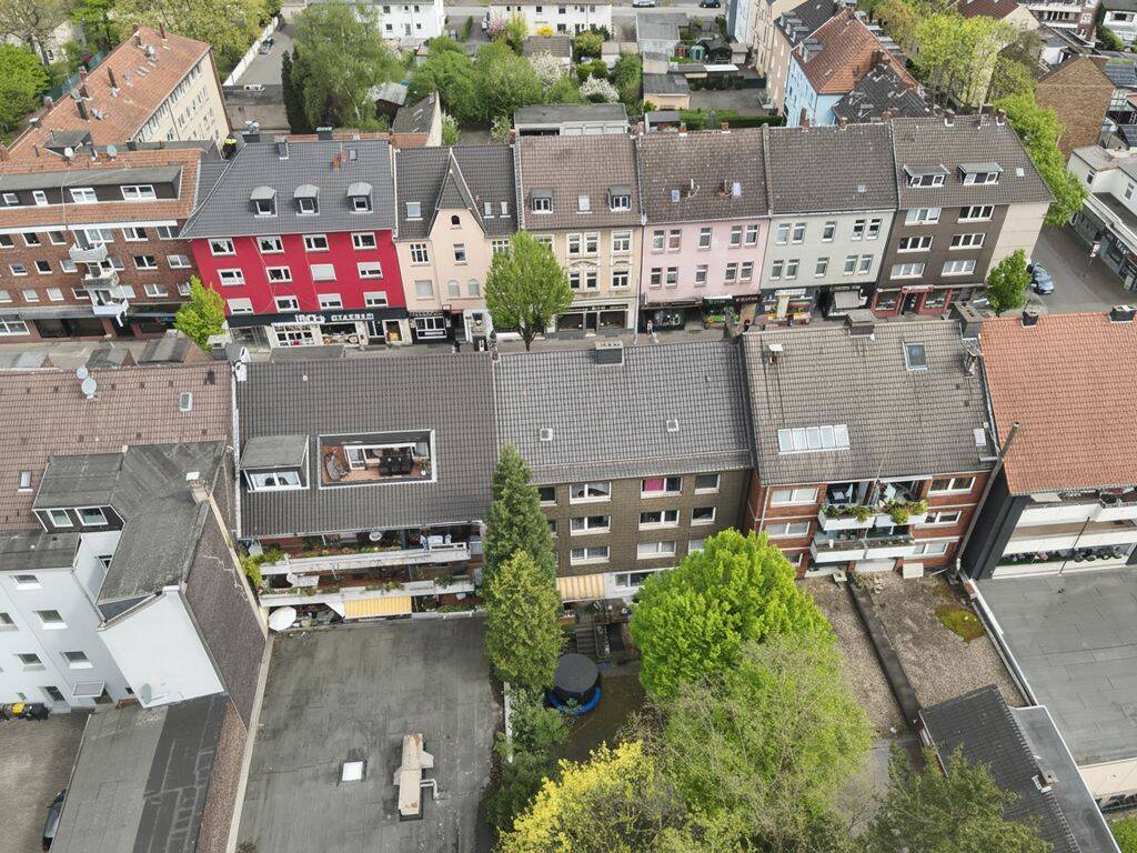 Gepflegtes Siebenfamilienhaus mit sieben Garagen in belebter Lage – Gelsenkirchen – Vorschaubild 6