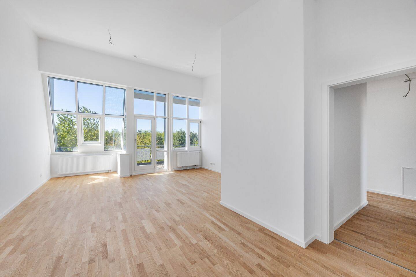 Wohnerlebnis mit bis zu 4 m Deckenhöhe - Dachterrasse & Alpenblick – München – Vorschaubild 2