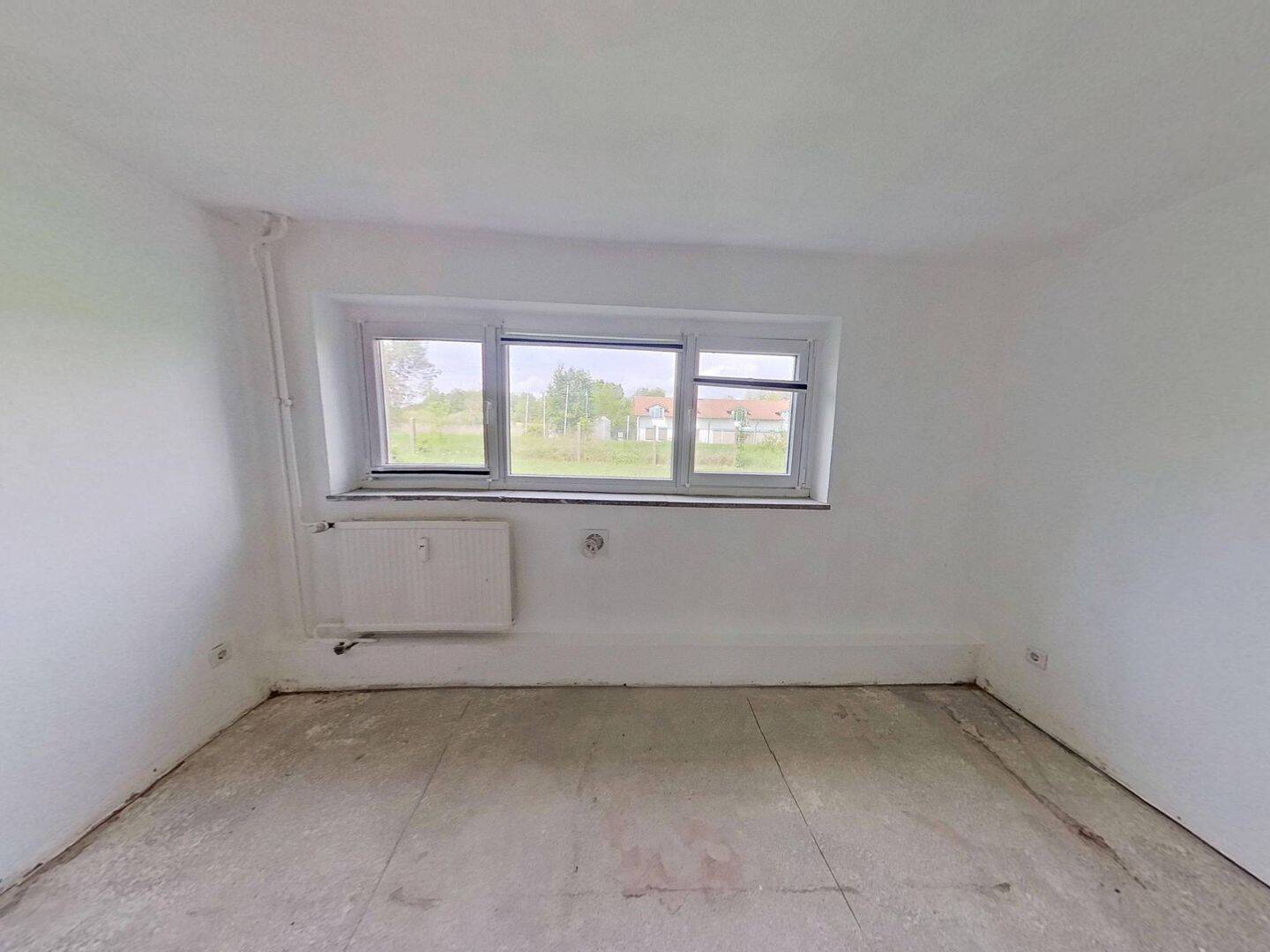 Große 6-Zimmer Wohnung mit EBK, Terrasse und privatem Garten – Krakow am See – Vorschaubild 9