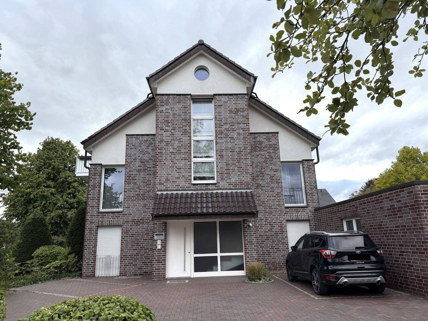3 Zimmer Dachgeschoss Wohnung mit Balkon in Rietberg-Varensell