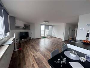 Einzigartige Penthouse Wohnung im 15. OG - Blick auf Alpen & Innenstadt - teilmöbliert