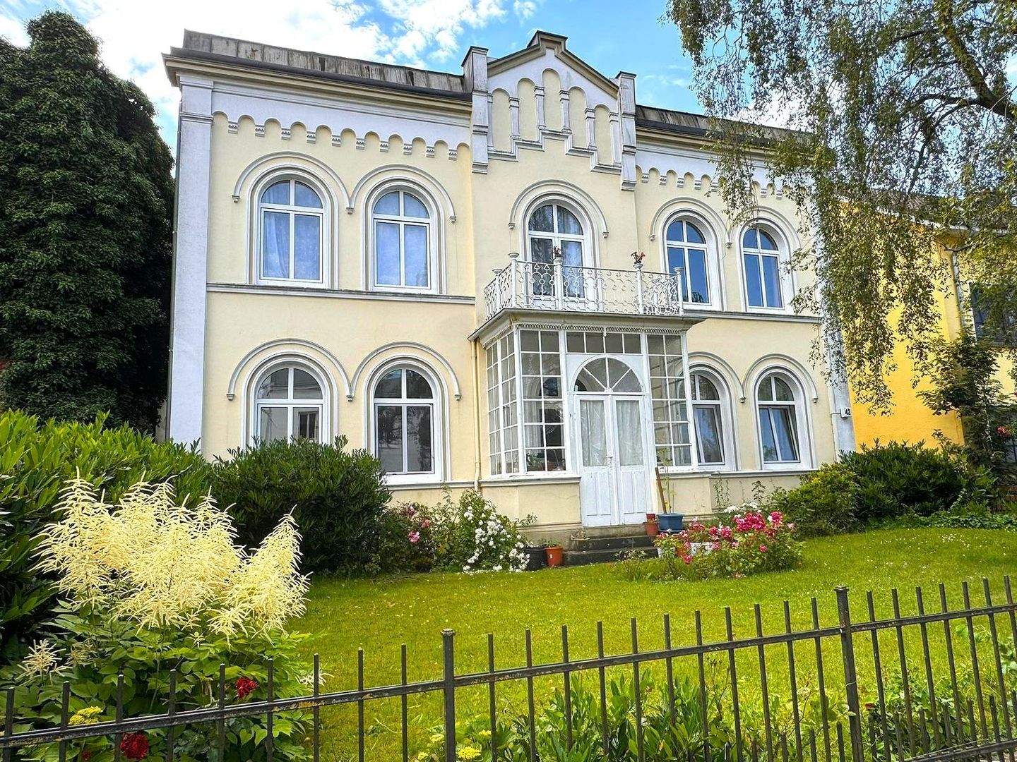 Mehrfamilienhaus in Stadtlage von Eutin – Eutin – Bild 1 von 9