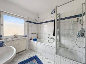 Helle 3-Zimmer-Etagenwohnung im schönen Duisburg Neudorf-Süd mit Balkon – 47057 Duisburg – Vorschaubild 8