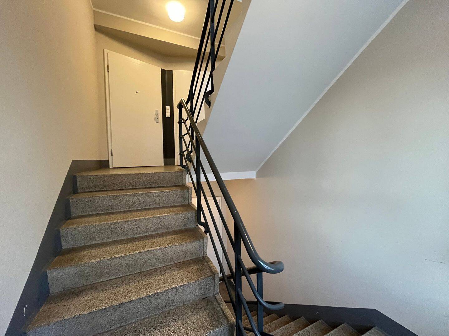 Moderne 2-Zimmer-Wohnung mit Balkon in Chemnitz Altchemnitz – Chemnitz – Vorschaubild 2